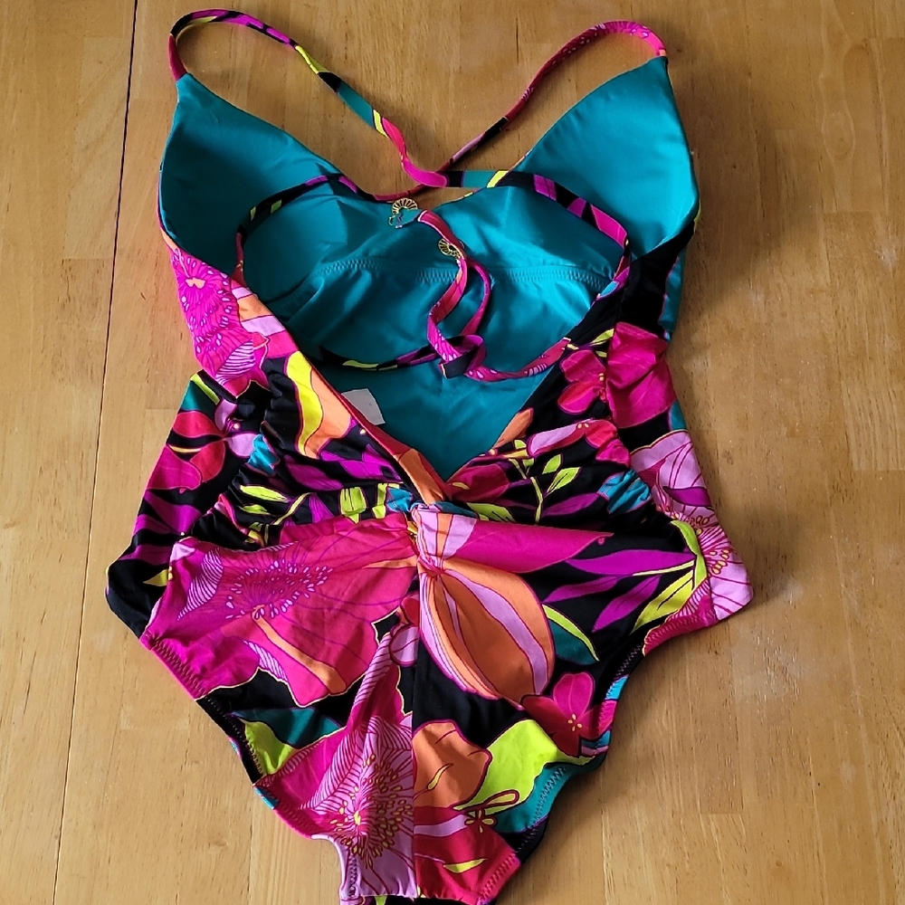 TRINA TURK SOLAR One Piece Swimsuit - Picture 4 of 11